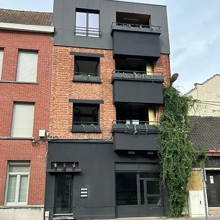 La Camuche De Marcel Michiels, De 70 M2 Avec Patio Apartman Tournai